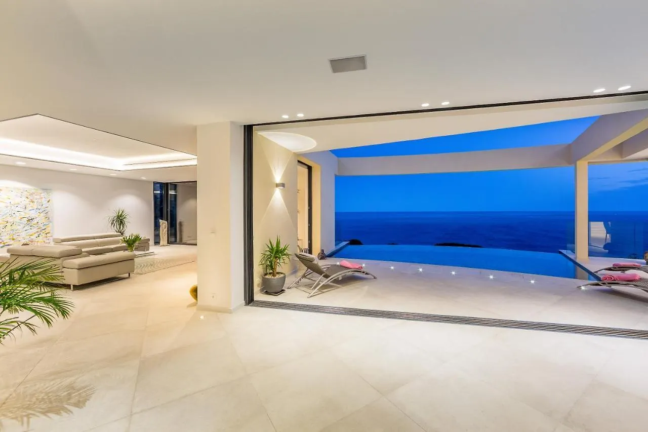 Villa Paradise Eze 0*,  France